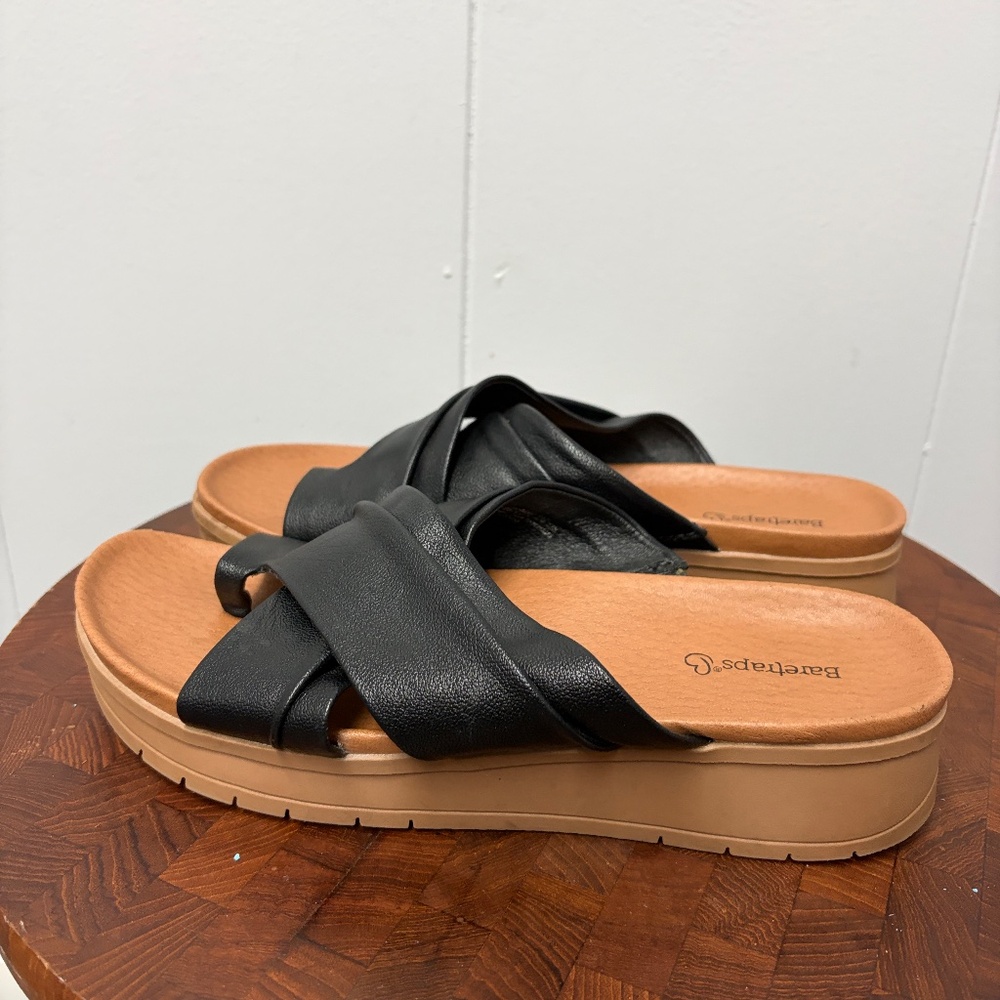 Baretraps Geraldine Black Wedge Sandals Women's Size 8.5 - Picture 5 of 7